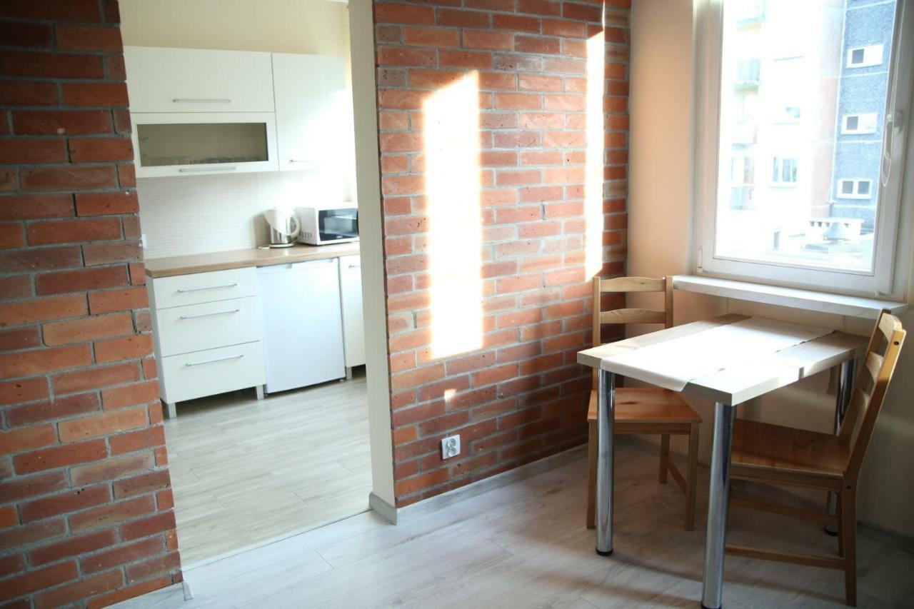 Alibi Apartament Boleslawiec Болеславец Экстерьер фото